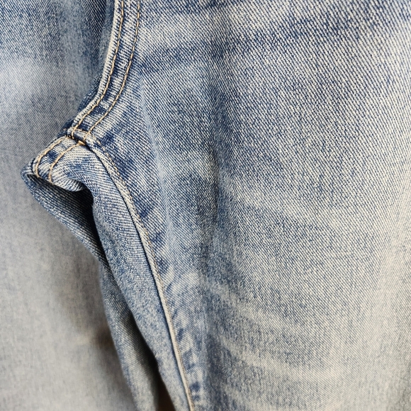 Refuge Womens |11| High Rise Wide Leg Medium Wash 100% Cotton Jeans - Picture 3 of 11